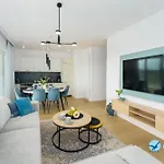 Lazar Polanki Aqua Apartamento *